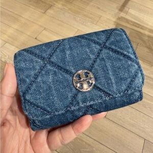 NWT Tory Burch Blue Quilted Wallet Denim